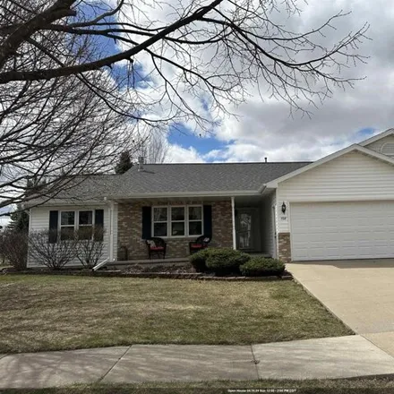 Buy this 4 bed house on 738 Randquint Way in Kimberly, Outagamie County