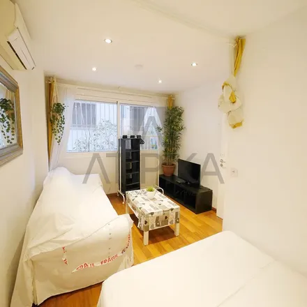 Rent this 3 bed apartment on Carrer de Provença in 198, 08001 Barcelona