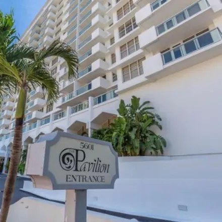 Image 1 - Collins Avenue Service Road, Miami Beach, FL 33140, USA - Condo for rent