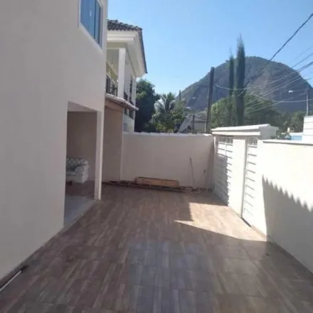 Buy this 4 bed house on Rua Wellington Jones Paiva in Vargem Pequena, Rio de Janeiro - RJ