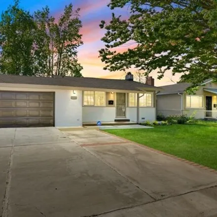 Buy this 3 bed house on 3830 45th Street in Sacramento, CA 95820