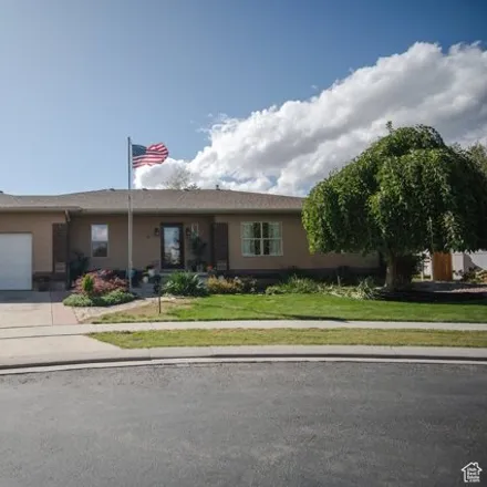 Buy this 6 bed house on 4699 Lonesome Circle in West Jordan, UT 84088