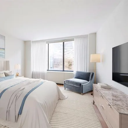 Image 2 - 1001 FIFTH AVENUE 7A in New York - Apartment for sale