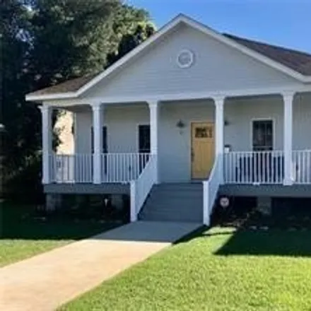 Rent this 3 bed house on 10 Marlborough Gate Place in New Orleans, LA 70115