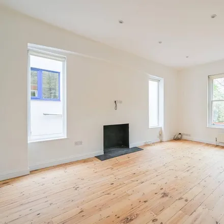 Image 1 - 2A Stanhope Gardens, London, N6 5TS, United Kingdom - Apartment for rent