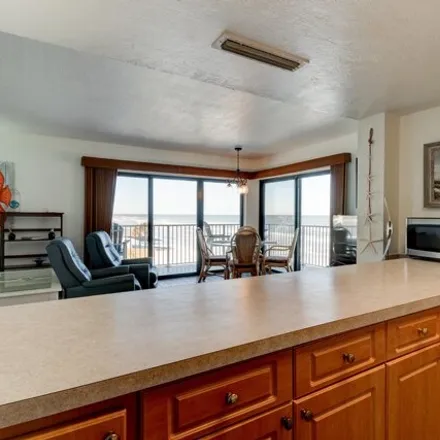 Image 7 - Ocean Reef Villas, 1571 Atlantic Avenue, New Smyrna Beach, FL 32169, USA - Condo for sale