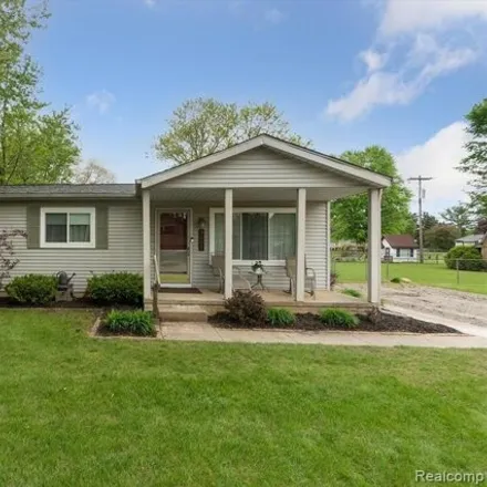 Buy this 3 bed house on 9035 Bernice Drive in Hamburg Township, MI 48169
