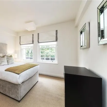 Image 4 - 14 Lincoln Street, London, SW3 2TP, United Kingdom - Room for rent