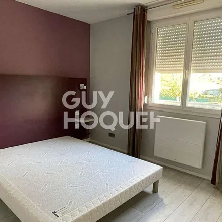 Rent this 3 bed apartment on 66 Rue Gambetta in 47520 Le Passage, France
