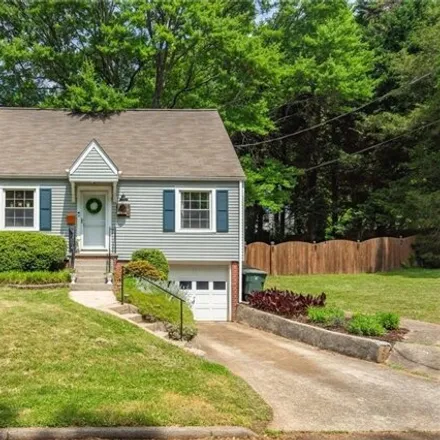 Buy this 3 bed house on 1128 Kenwood Street in Winston-Salem, NC 27103