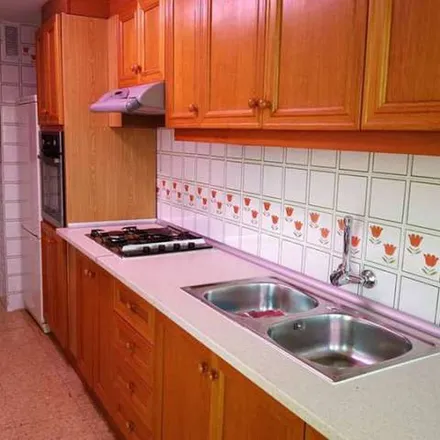 Image 2 - Carrer d'Isabel de Villena, 31, 46011 Valencia, Spain - Apartment for rent