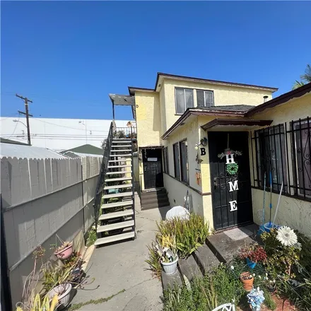 Image 3 - 10327 Stanford Avenue, South Gate, CA 90280, USA - Townhouse for sale