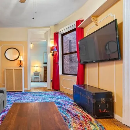 Image 3 - 411 West 44th Street, New York, NY 10036, USA - Apartment for sale