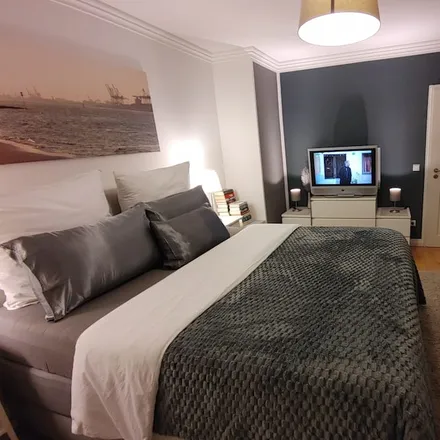 Rent this 2 bed apartment on 22301 Hamburg