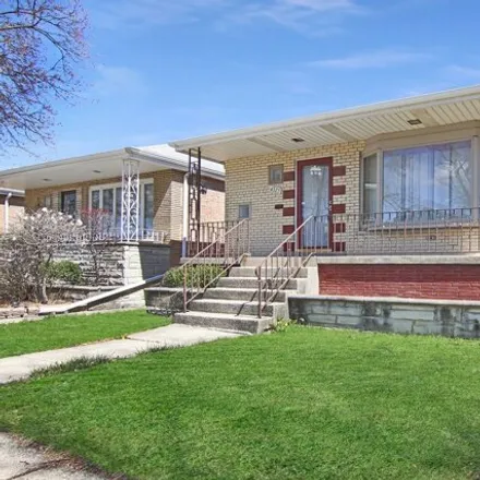 Rent this 3 bed house on 4325 South Kedvale Avenue in Chicago, IL 60632