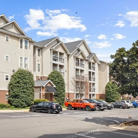 Buy this 1 bed condo on 1600 Spring Gate Drive in Tysons, VA 22102