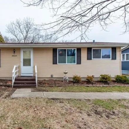 Buy this 3 bed house on 38221 North Wilson Avenue in Beach Park, IL 60087