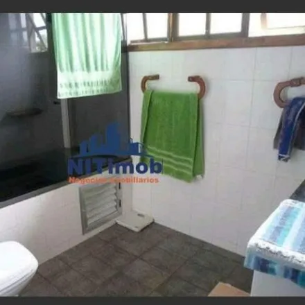 Buy this 5 bed house on Brotherhood in Avenida Ewerton da Costa Xavier, Maravista