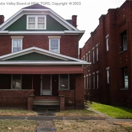 Buy this 3 bed house on 408 8th Avenue in Huntington, WV 25701