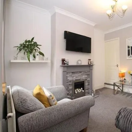 Rent this 2 bed townhouse on New Park Road in Leicester, LE2 8AW