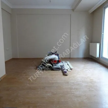 Rent this 2 bed apartment on 9002. Sokak in 35160 Karabağlar, Turkey