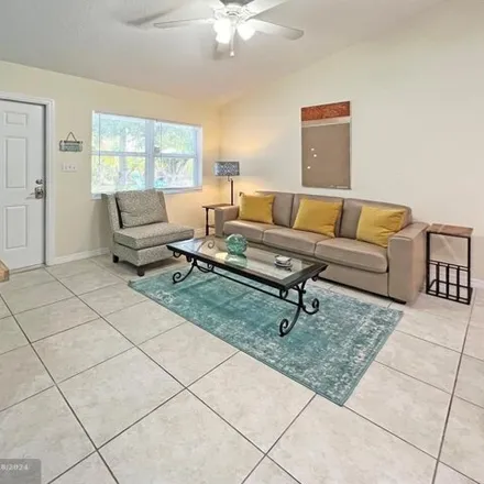 Image 4 - Family Dollar, Southeast 1st Street, Pompano Beach, FL 33062, USA - Apartment for rent