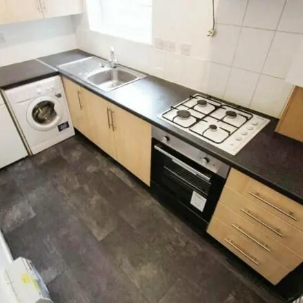 Image 2 - 6-8 Chatham Grove, Manchester, M20 1HS, United Kingdom - Apartment for rent