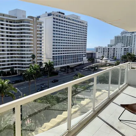 Image 9 - 5600 Collins Avenue, Miami Beach, FL 33140, USA - Condo for rent