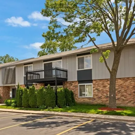 Buy this 2 bed condo on North Des Plaines River Road in Prospect Heights, Wheeling Township