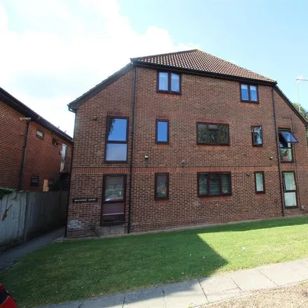 Rent this studio apartment on Roundway Court in London Road, Northgate