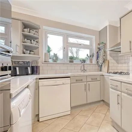 Image 3 - Friday Hill West, London, E4 6EW, United Kingdom - Duplex for sale