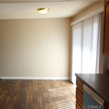 Image 3 - Rancherias Rd & Carlisle Rd, Rancherias Road, Apple Valley, CA 92307, USA - Apartment for rent