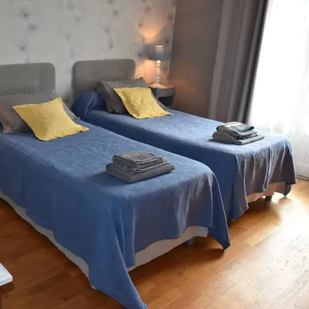 Rent this 2 bed house on 38380 Saint-Laurent-du-Pont