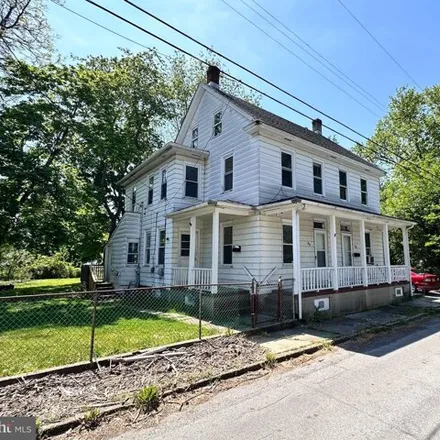 Buy this 6 bed house on 275 South Broad Street in Penns Grove, Salem County
