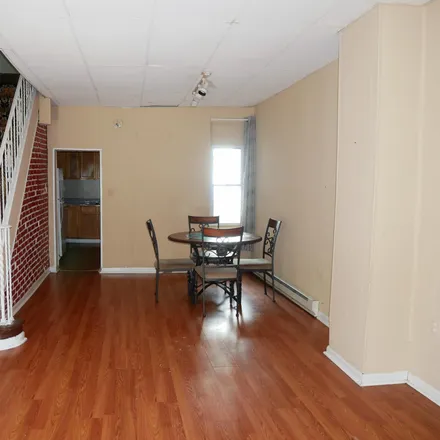 Image 3 - 929 East Russell Street, Philadelphia, PA 19134, USA - Townhouse for sale