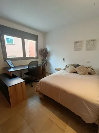 Rent this 2 bed room on Calle de Geranios in 28029 Madrid, Spain