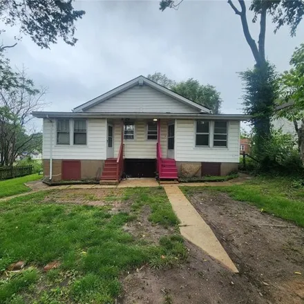 Buy this 2 bed house on 8306 McLaran Avenue in Jennings, MO 63136