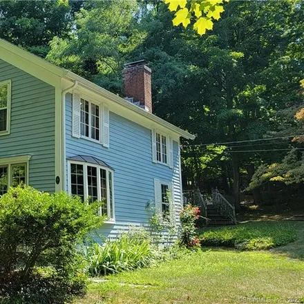 Buy this 4 bed house on 7 Meeting House Road in Haddam, CT 06438