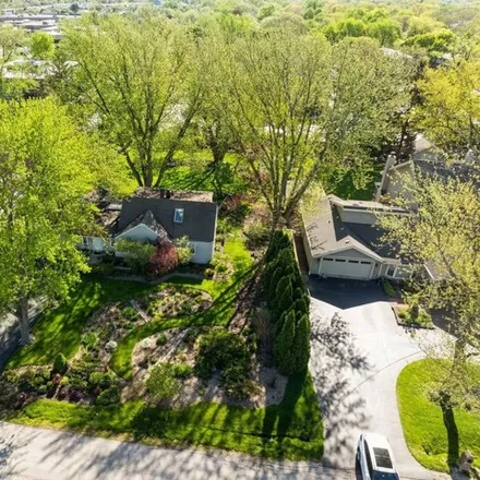 Image 2 - 1637 North Evergreen Avenue, Arlington Heights, IL 60004, USA - House for sale