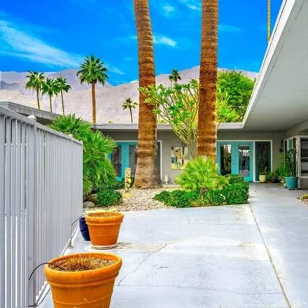 Image 5 - 625 South Thornhill Road, Palm Springs, CA 92264, USA - House for sale