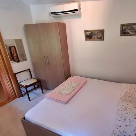 Rent this 3 bed house on Grad Omiš in Split-Dalmatia County, Croatia