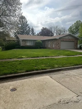 Buy this 3 bed house on 1249 Nicki Drive in Bloomington, IL 61704