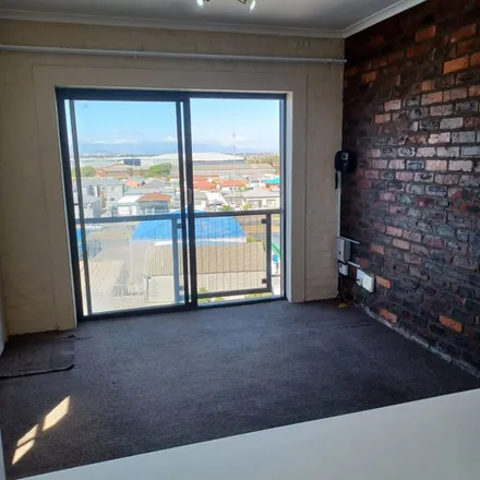 Image 2 - Piet Grobler Street, Brooklyn, Cape Town, 7425, South Africa - Apartment for rent