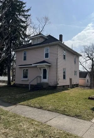 Buy this 4 bed house on 503 West Trail Street in Jackson, MI 49201