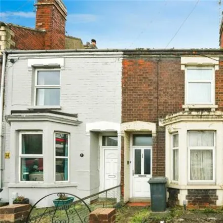 Buy this 2 bed townhouse on Granville St in Bristol Road, Gloucester