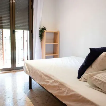 Image 2 - Calle Fuente del Berro, 18, 28009 Madrid, Spain - Apartment for rent