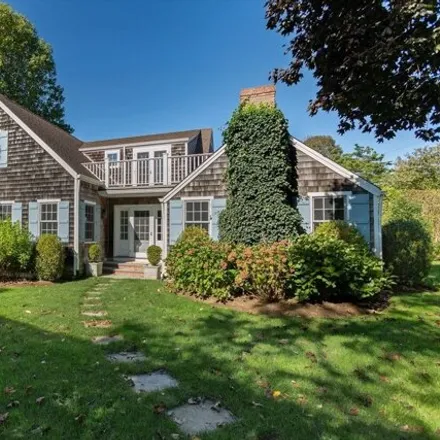 Rent this 5 bed house on 162 Sayres Path in Wainscott, East Hampton