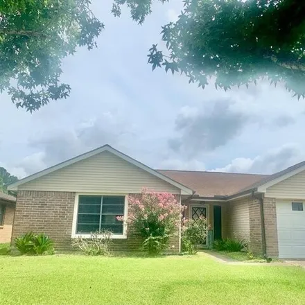 Rent this 3 bed house on 7039 Pickett Drive in Fort Bend County, TX 77469