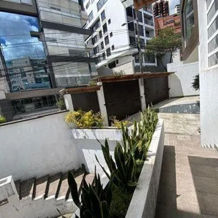 Buy this 4 bed house on Hidalgo de Pinto in 170104, Quito