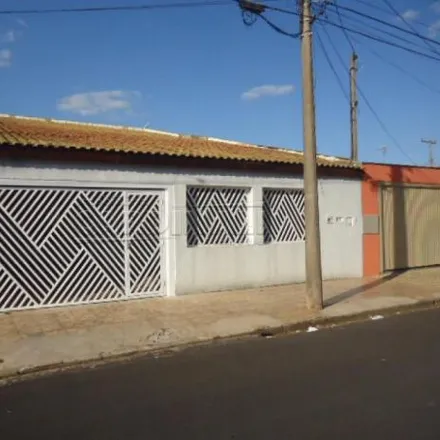Buy this 3 bed house on Rua Doutor Gastão de Sá in Vila Bela Vista, São Carlos - SP
